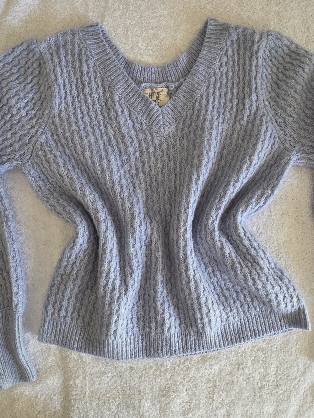 Hippie Rose Periwinkle Blue Cozy Textured V-Neck Pullover Sweater M